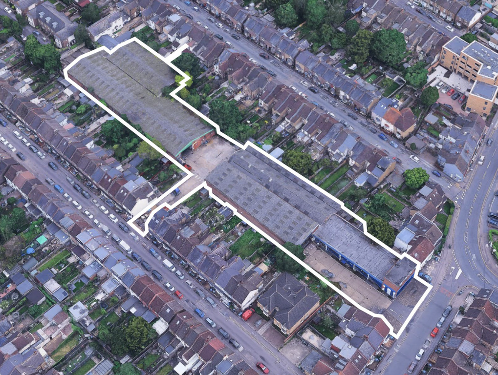 Property photo 1 of 5