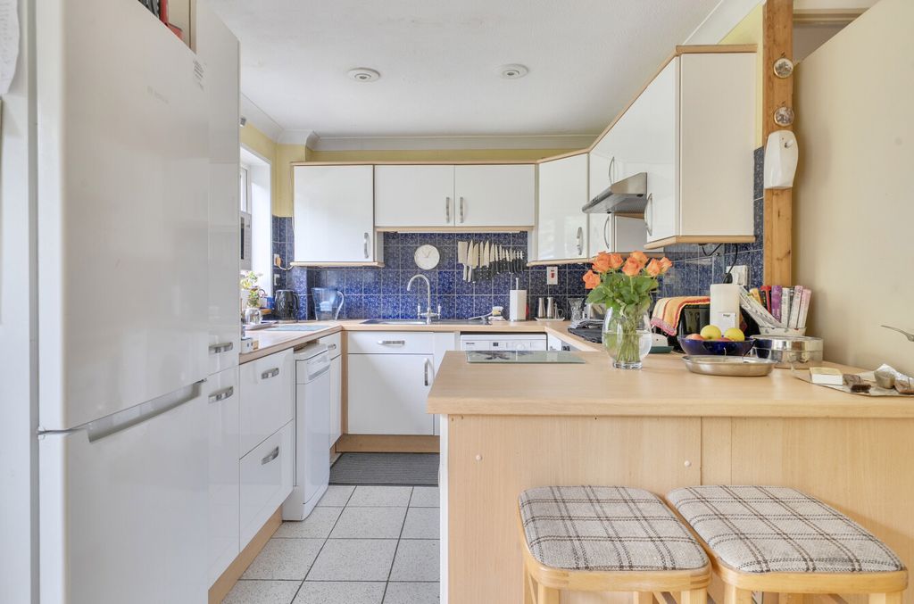 Property photo 2 of 19 1470047-14-6A301F...