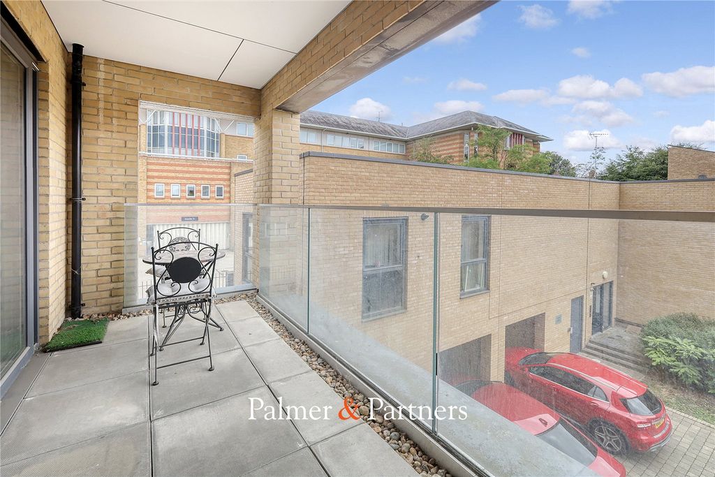 Property photo 3 of 18 Picture No. 08