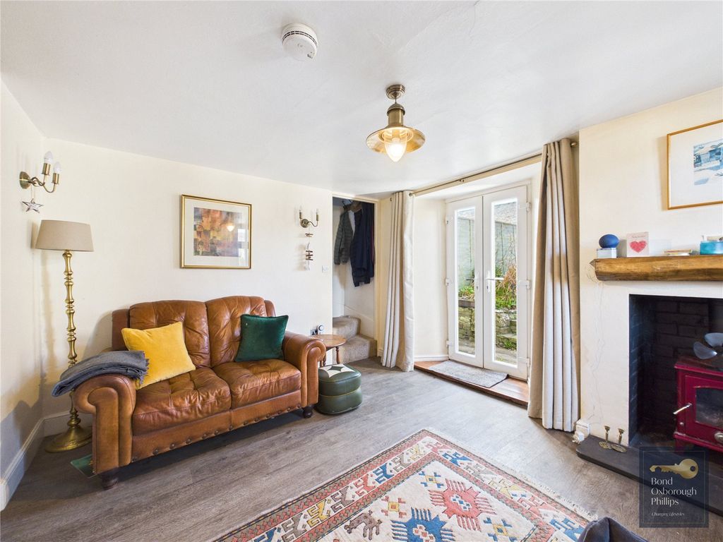 Property photo 2 of 22 Picture No. 16