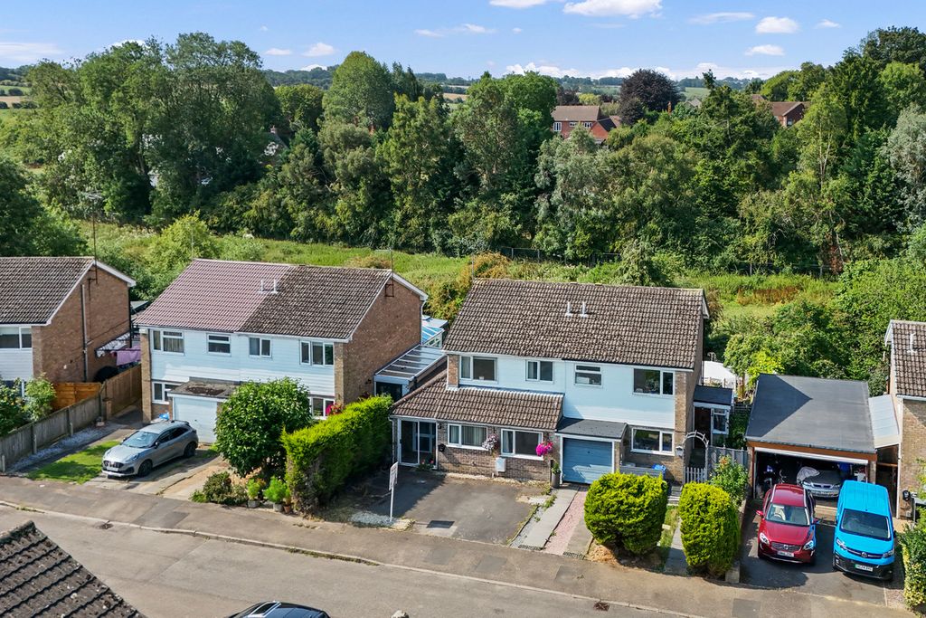 Property photo 2 of 37