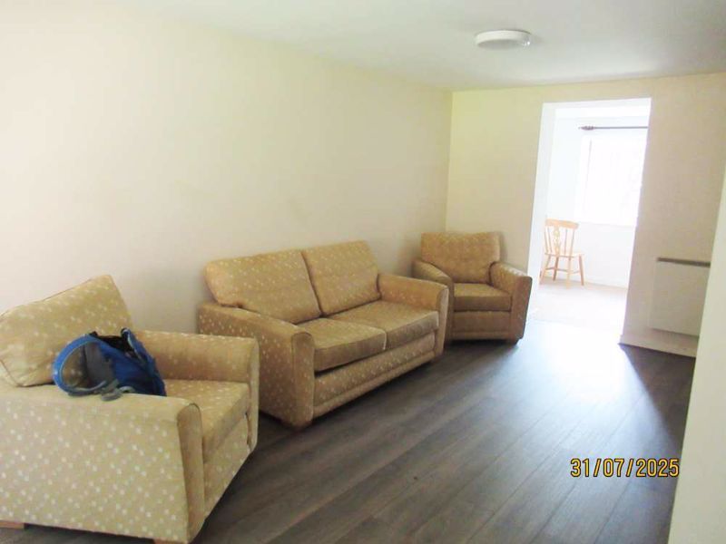 Property photo 2 of 14 Lounge