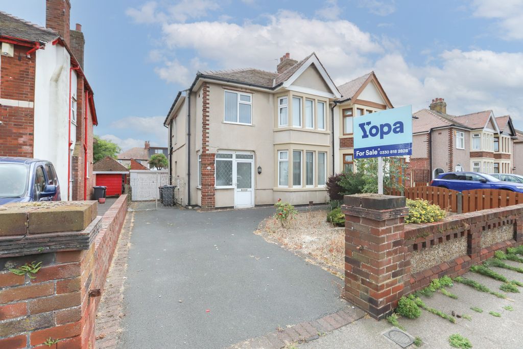 Property photo 1 of 17 1