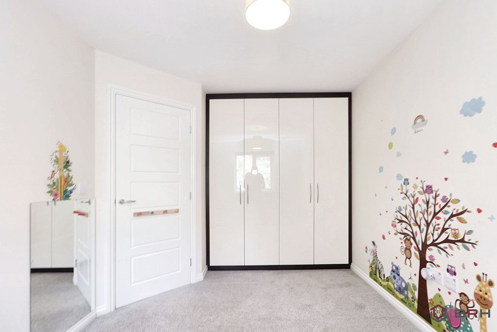 Property photo 3 of 24