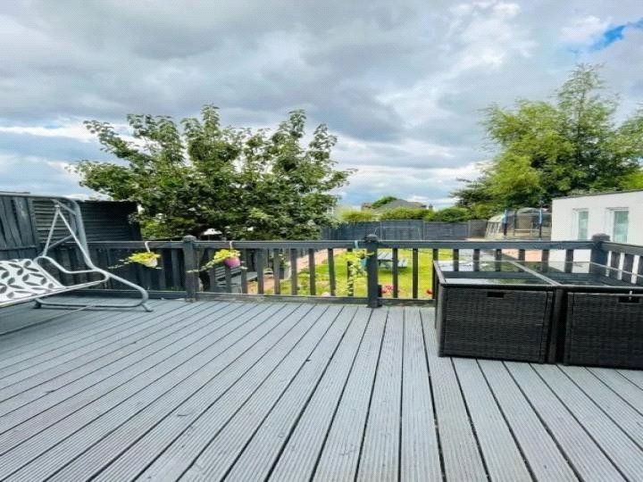 Property photo 3 of 12 Picture No. 08