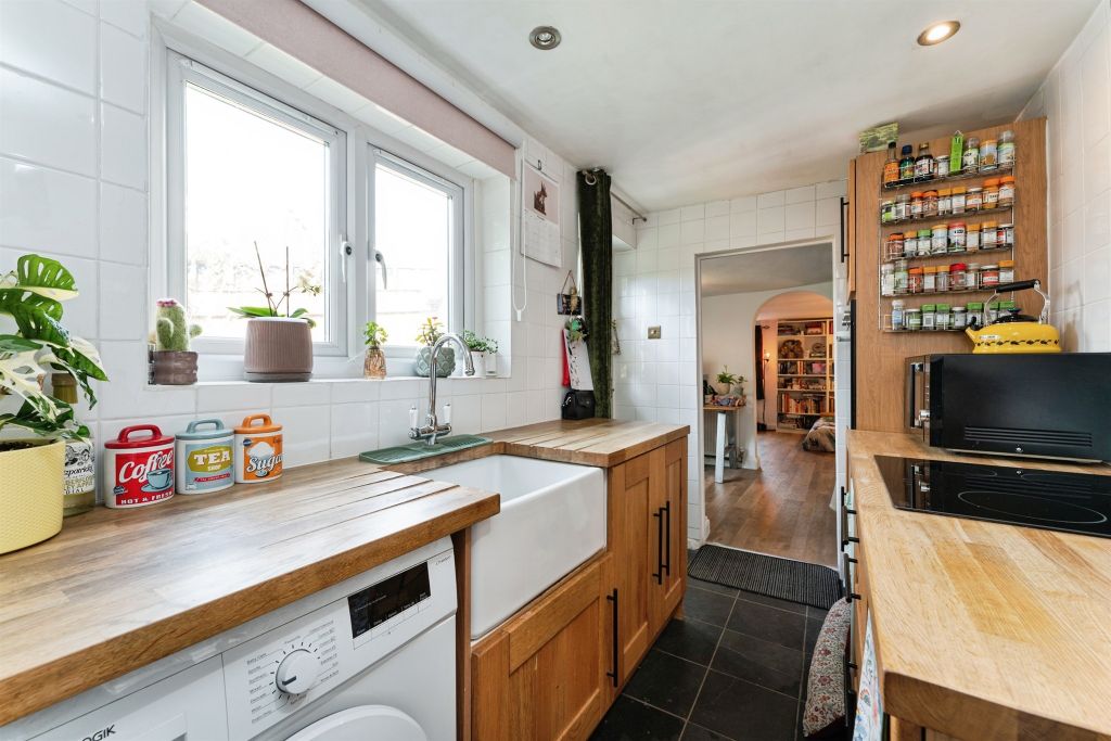 Property photo 3 of 21