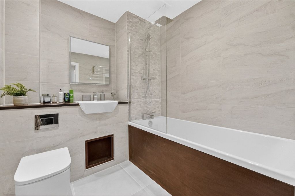 Property photo 3 of 12 Picture No. 11