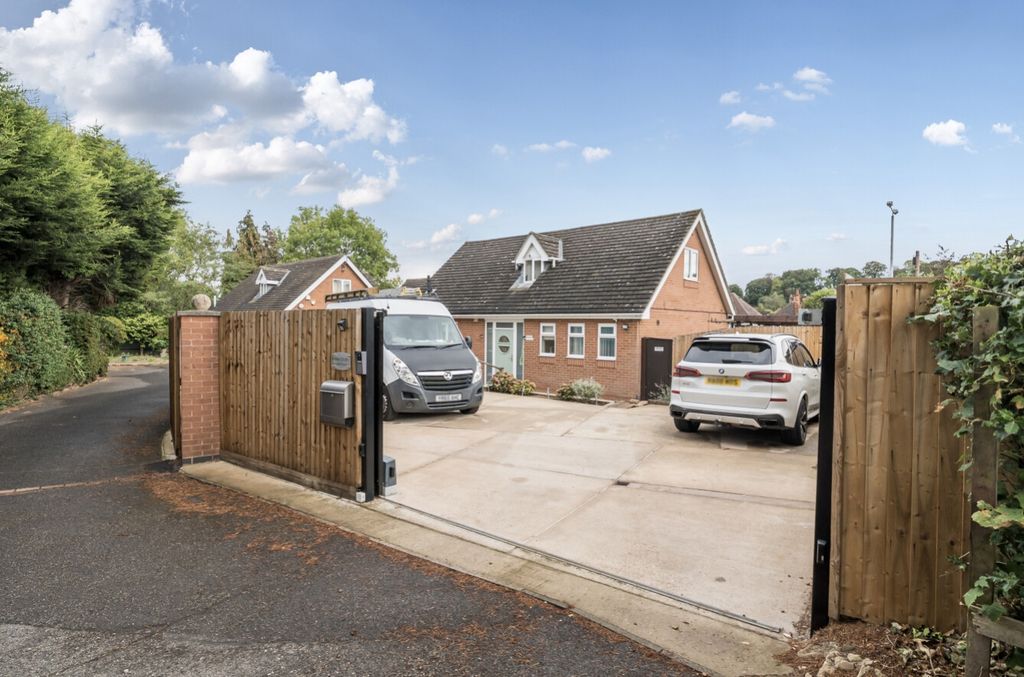 Property photo 1 of 26 1347336-1-68B75Ab1c25B3