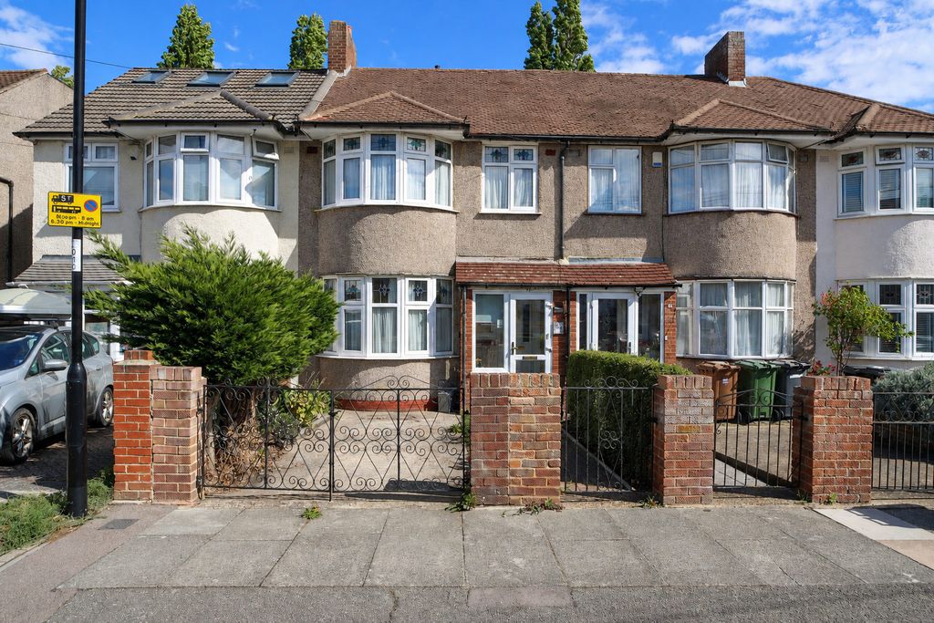 Property photo 1 of 21 Datchet Road Catford Se6 Front Of Property