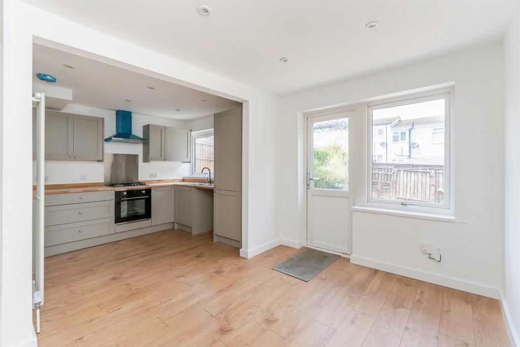 Property photo 3 of 15 Image