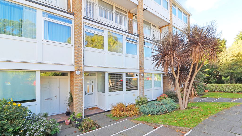Property photo 1 of 13 Front