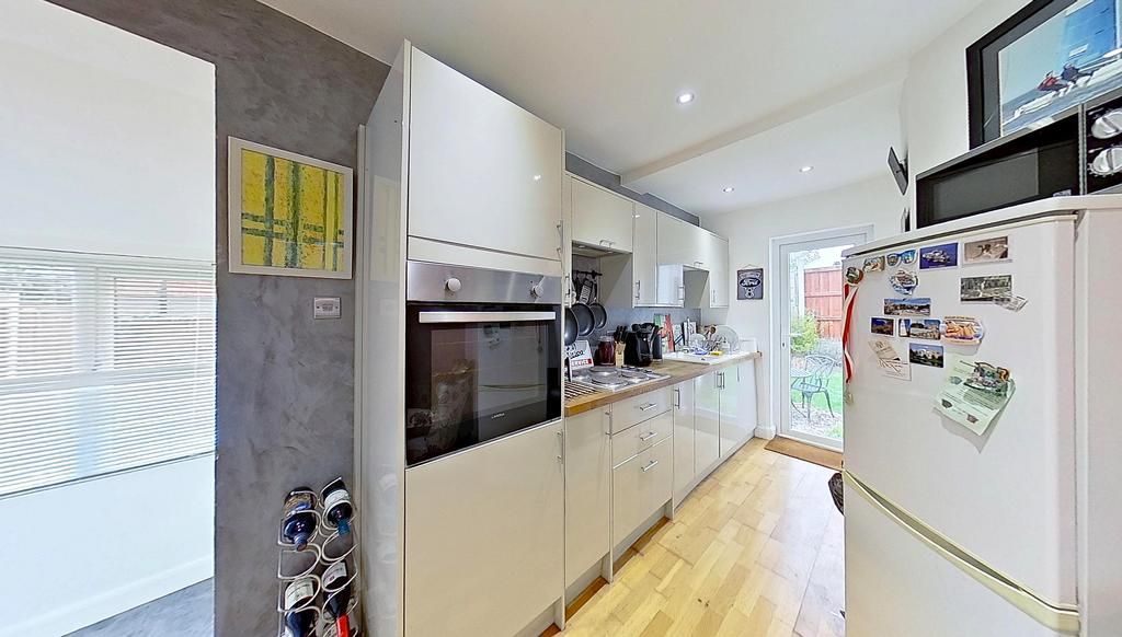 Property photo 3 of 12