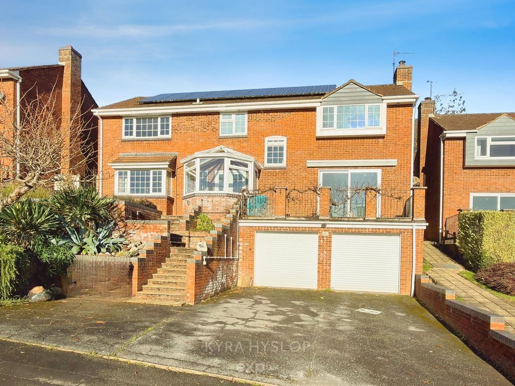 Property photo 1 of 25