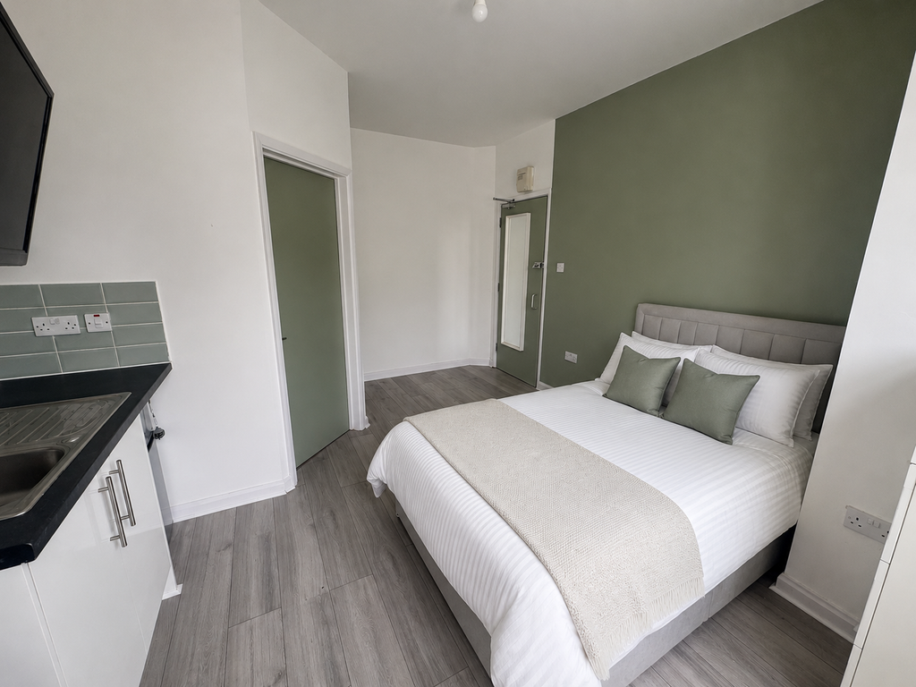 Property photo 1 of 10 163 Ashb Rm 1  (2)