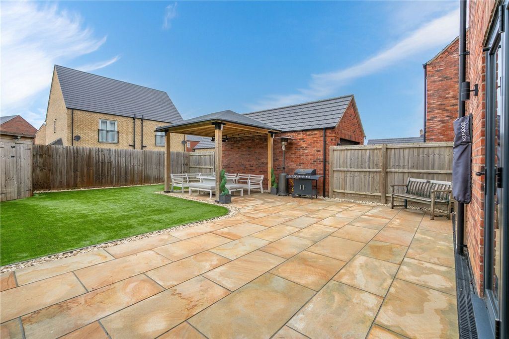 Property photo 2 of 18 Picture No. 06