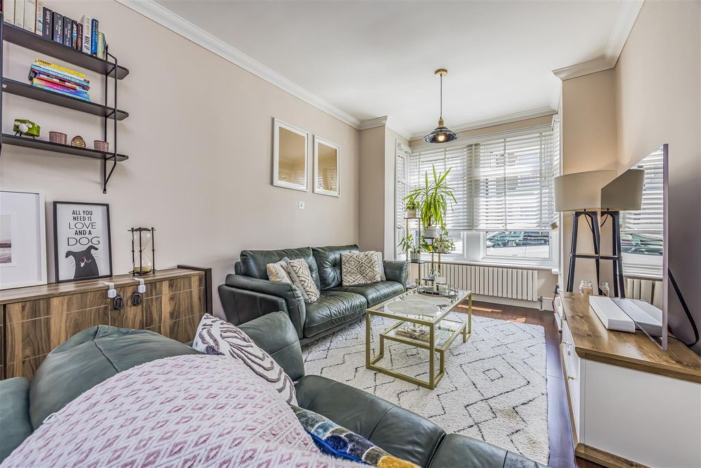 Property photo 1 of 26 55 Monmouth Road, Portsmouth-Porticomarketing-Sold
