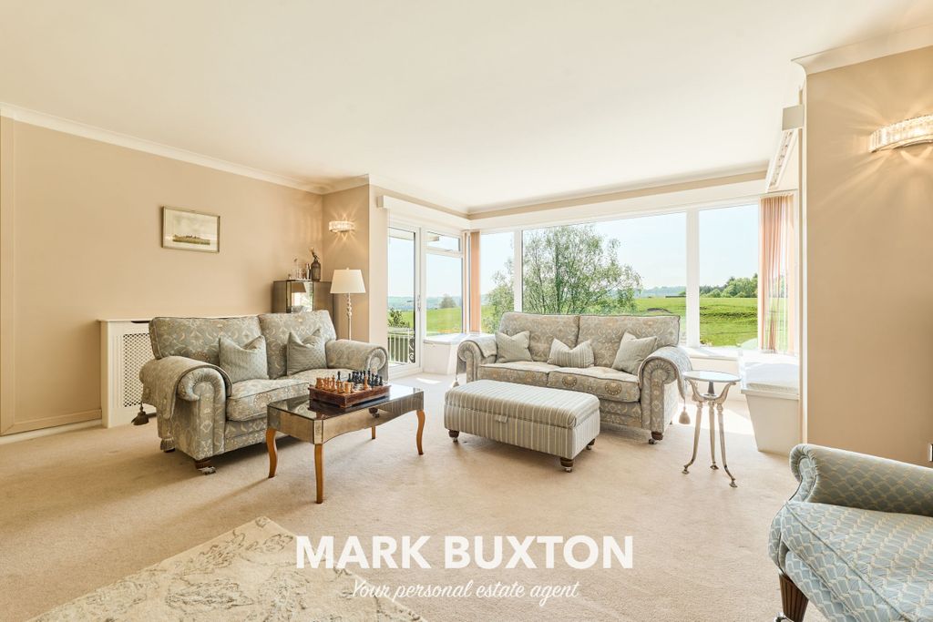 Property photo 3 of 25