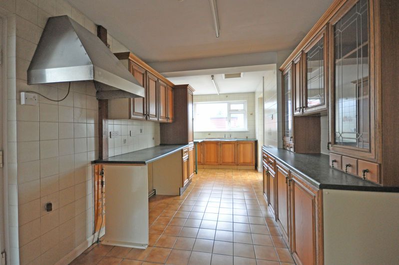 Property photo 2 of 17 Photo 3