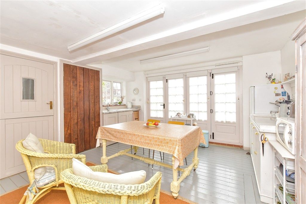 Property photo 2 of 14 Kitchen/Breakfast Room