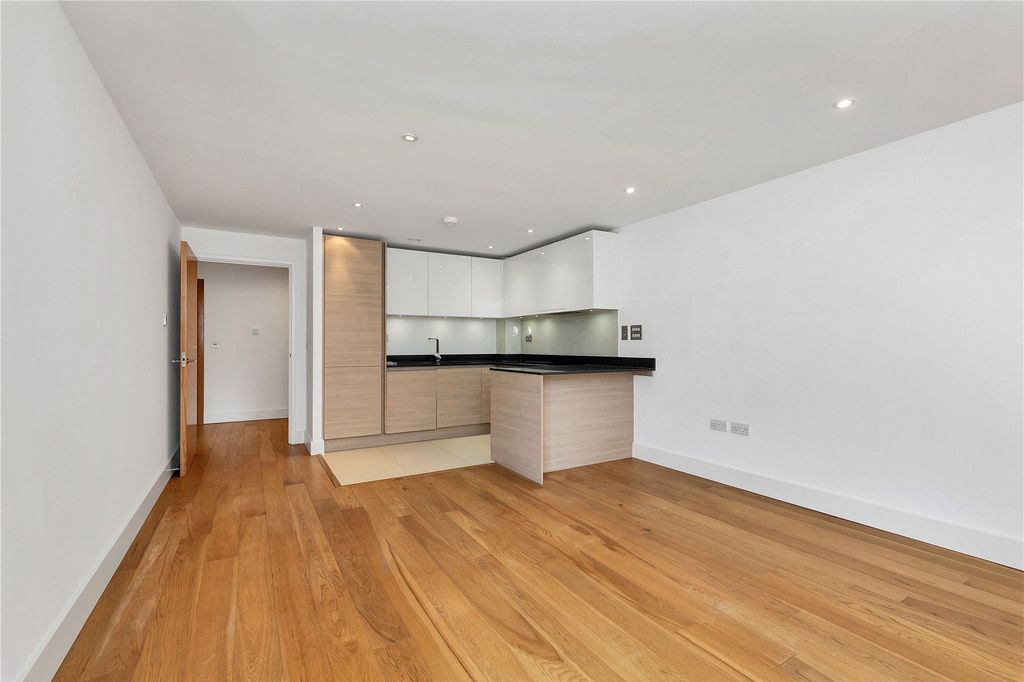 Property photo 2 of 12 Picture No. 07