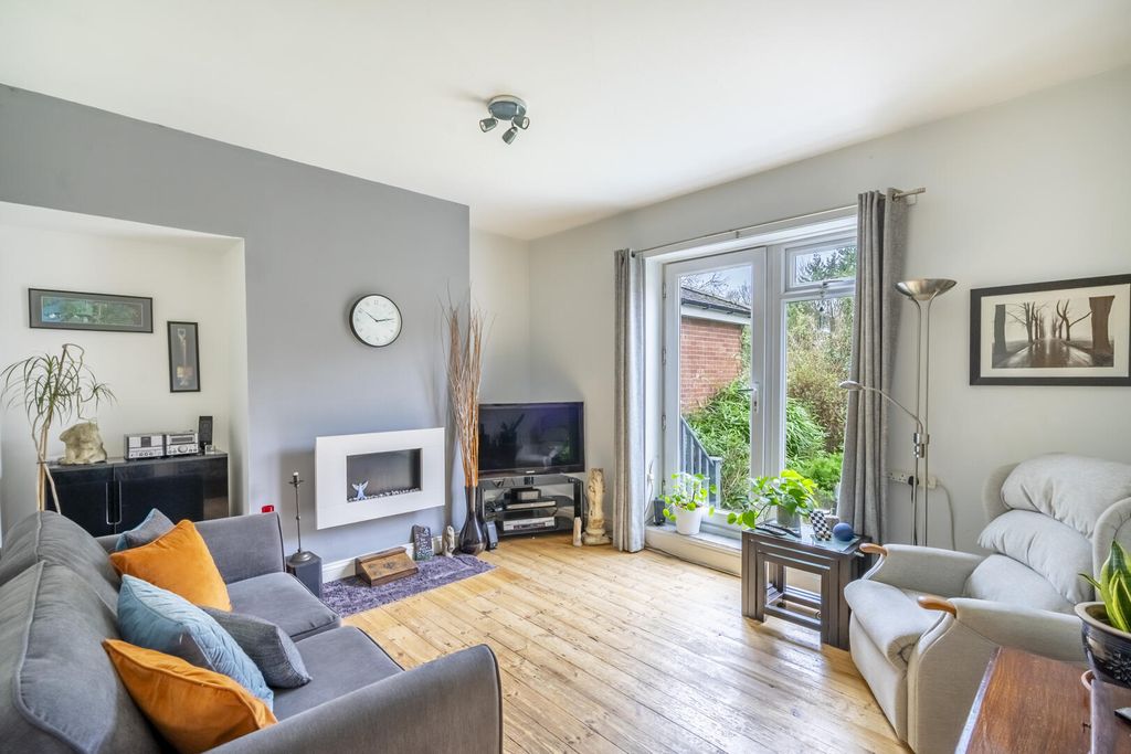 Property photo 3 of 19 Living Room