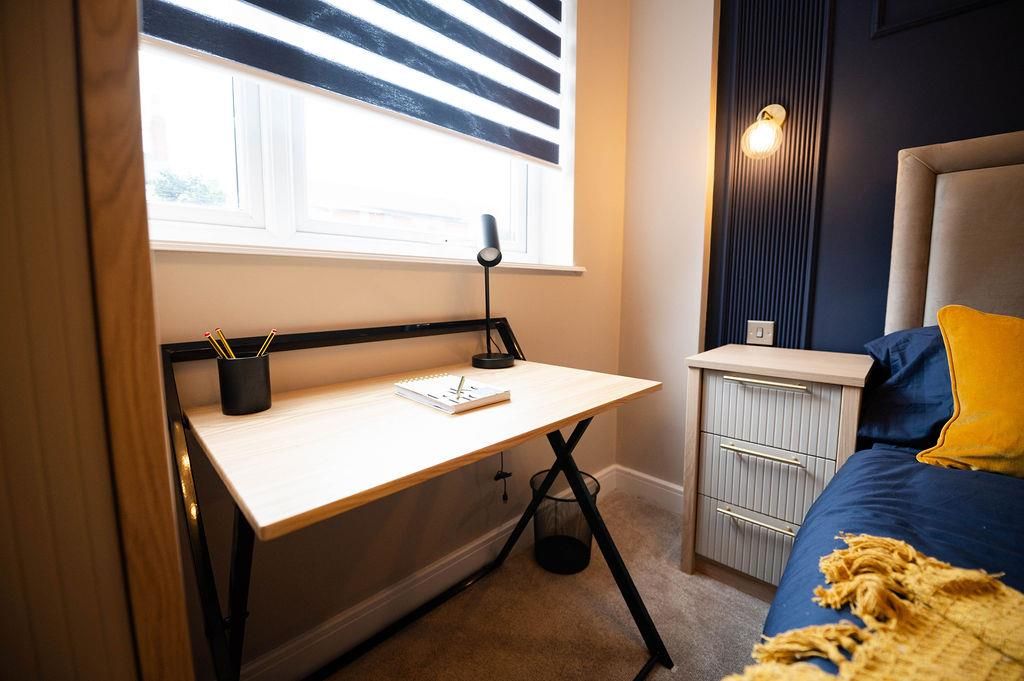 Property photo 3 of 21 Thebay_Room8_-6.Jpg