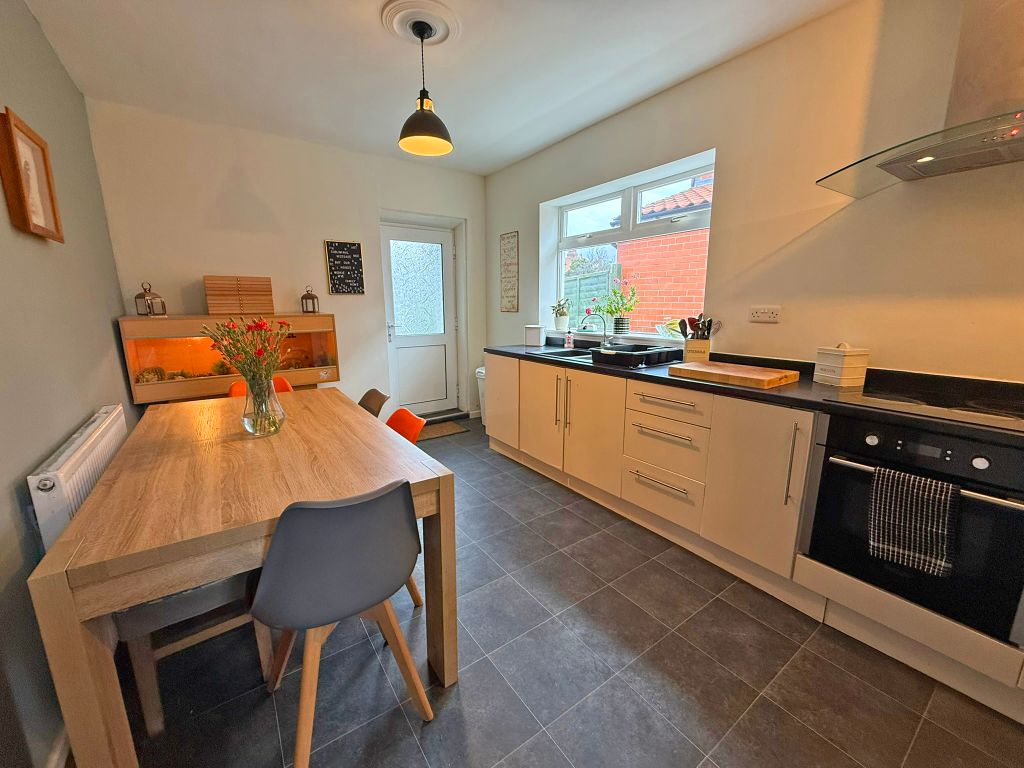 Property photo 3 of 11 Img_3488