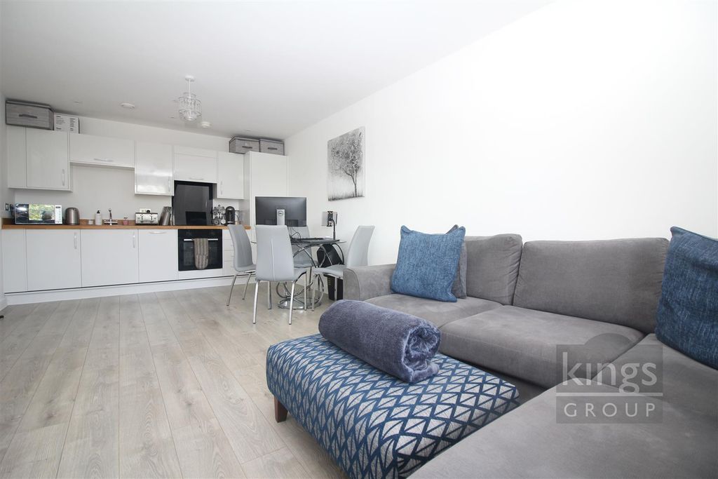 Property photo 3 of 13 Img_2598[1].Jpg
