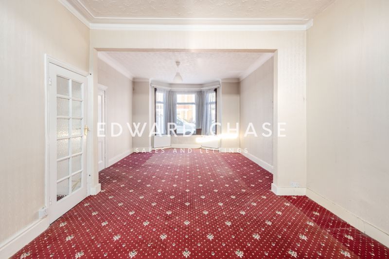 Property photo 3 of 18 Photo 11