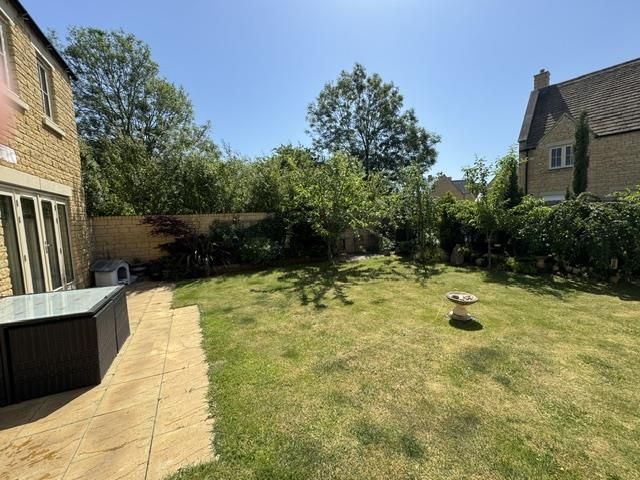 Property photo 2 of 17 Outside