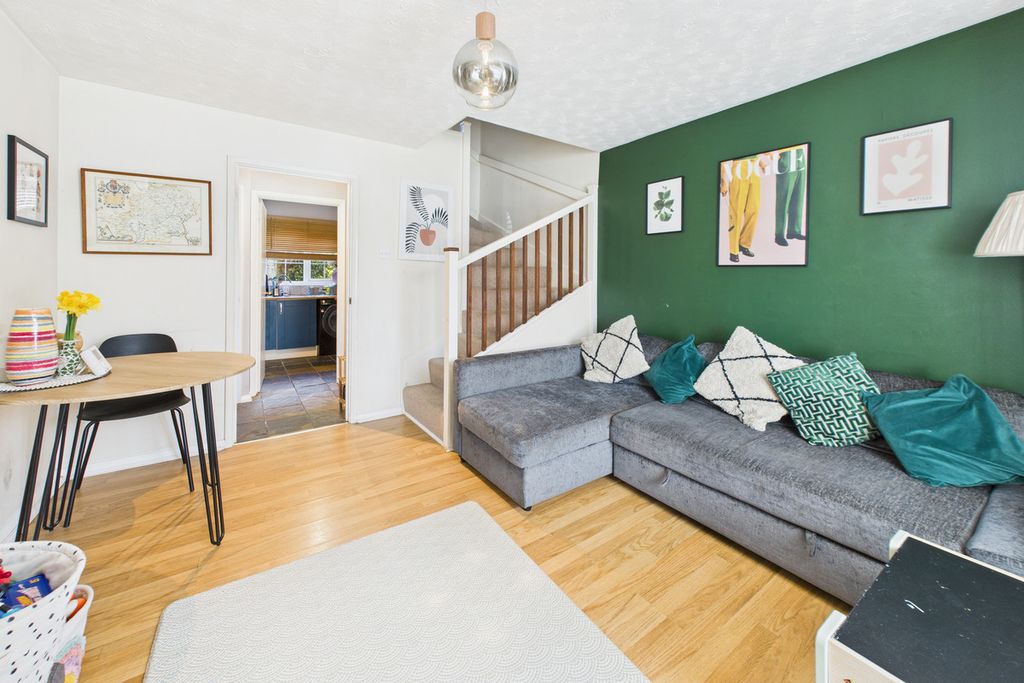 Property photo 3 of 16