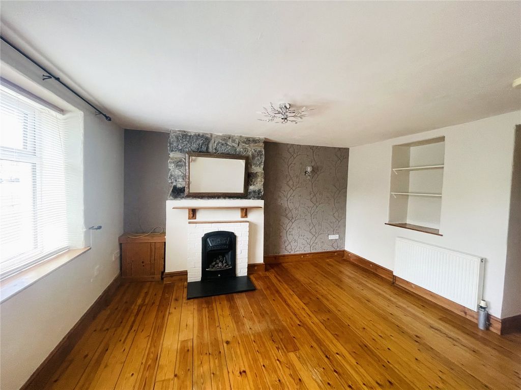 Property photo 2 of 14 Picture No. 30