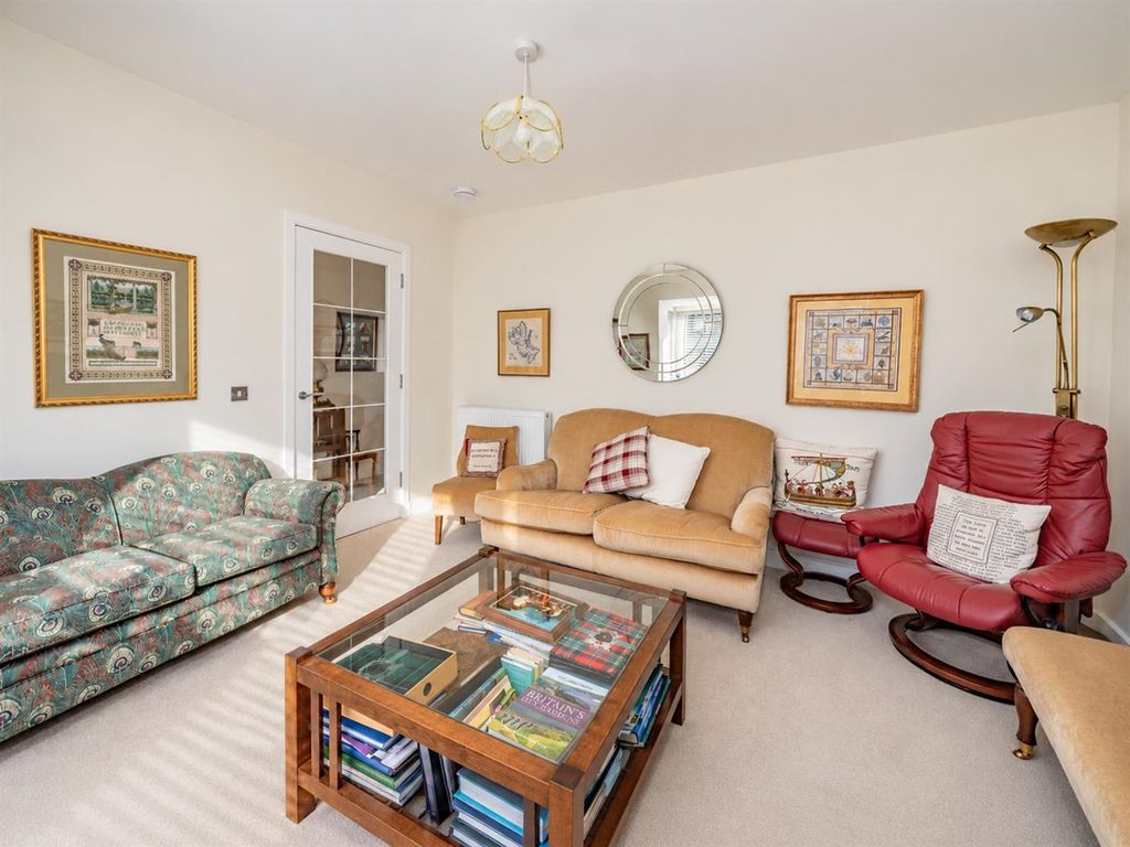 Property photo 3 of 23 14 Strathgray Road Dundee-10.Jpg