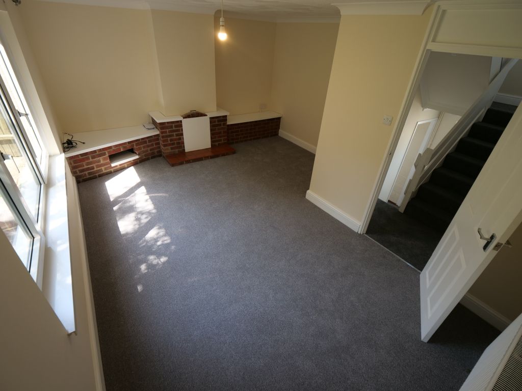 Property photo 3 of 9 Living Room
