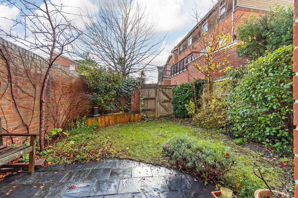 Property photo 3 of 13