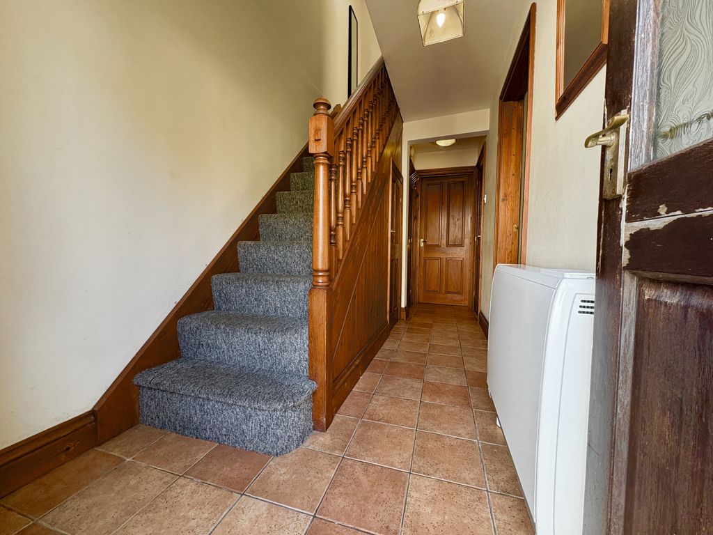 Property photo 2 of 18 Gallery