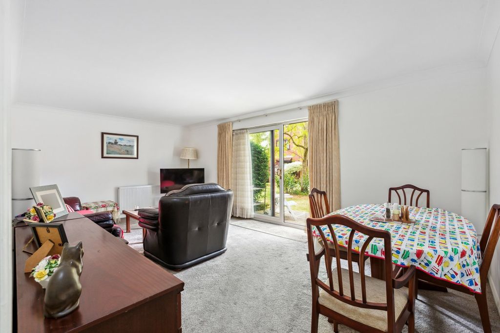 Property photo 3 of 12