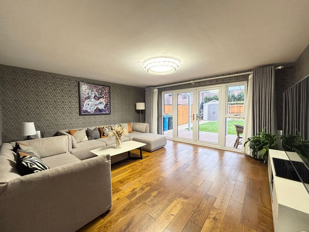 Property photo 2 of 25