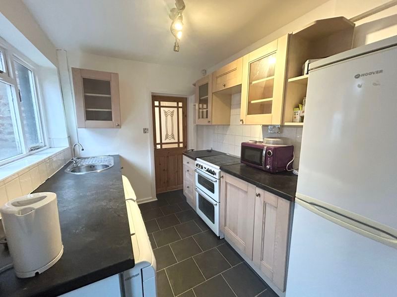 Property photo 3 of 11 Photo 6