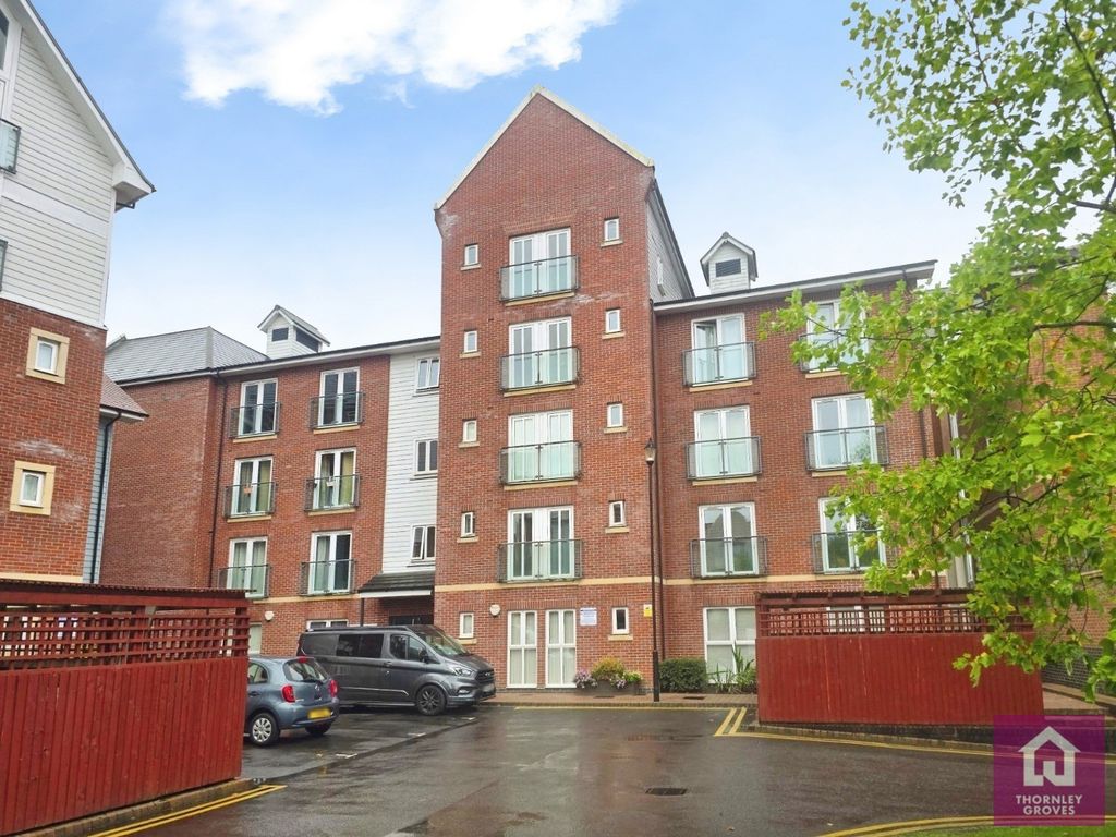 Property photo 1 of 16 Pbox-Img.Jpg