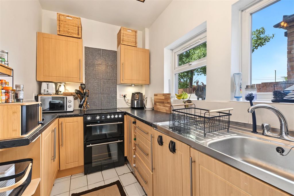 Property photo 3 of 12 Kitchen_3.Jpeg