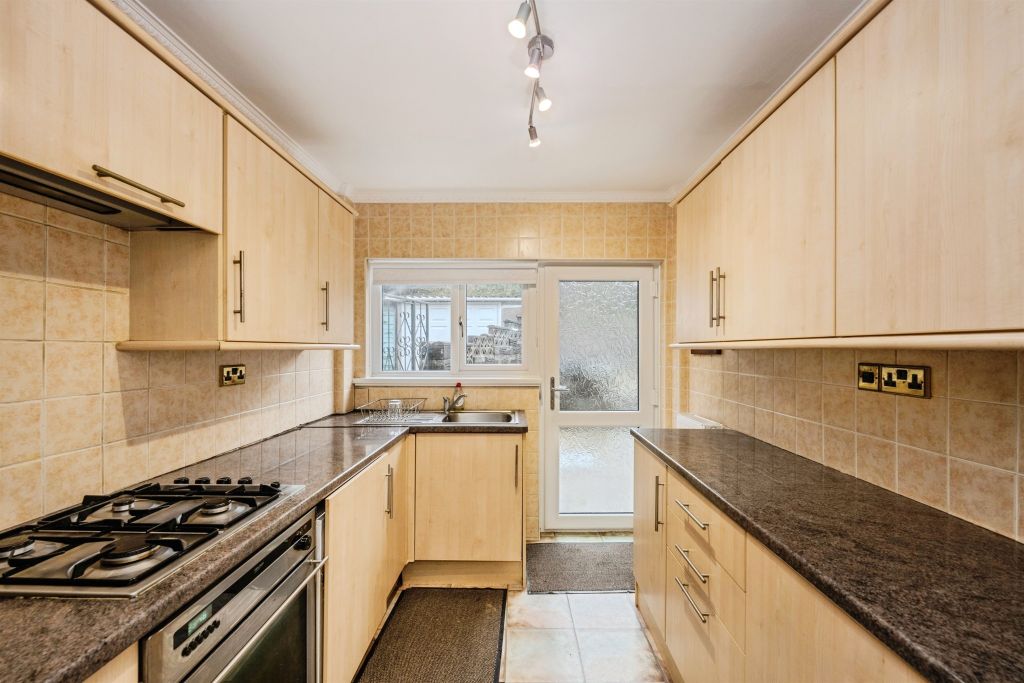 Property photo 3 of 16