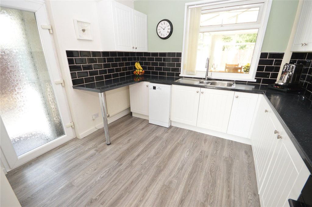 Property photo 3 of 14 Picture No. 09