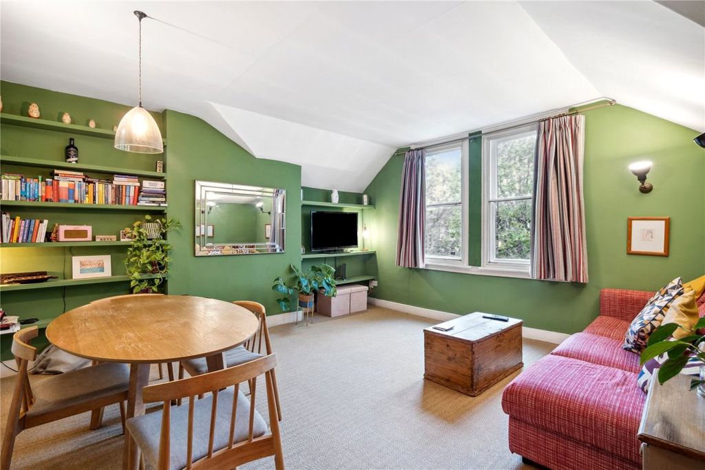 Property photo 2 of 7