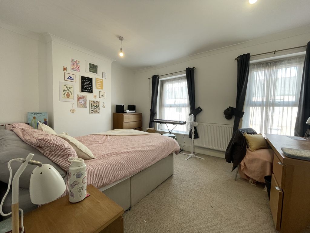 Property photo 3 of 6 Img_3951