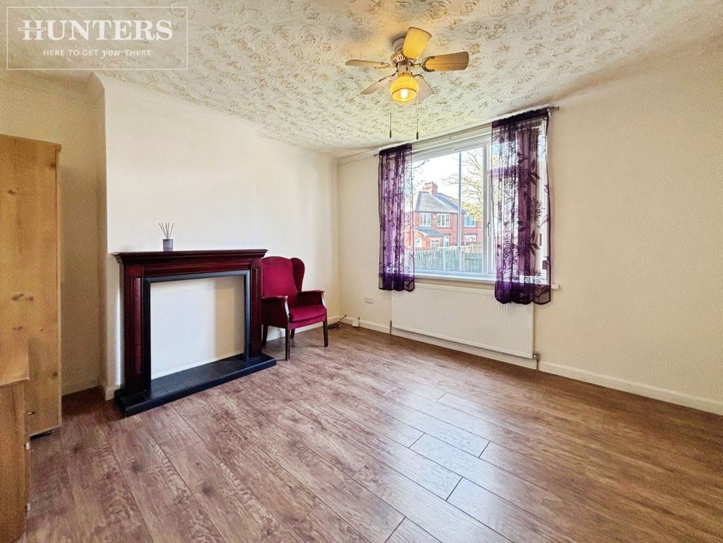 Property photo 2 of 17 Pbox-Img.Jpeg