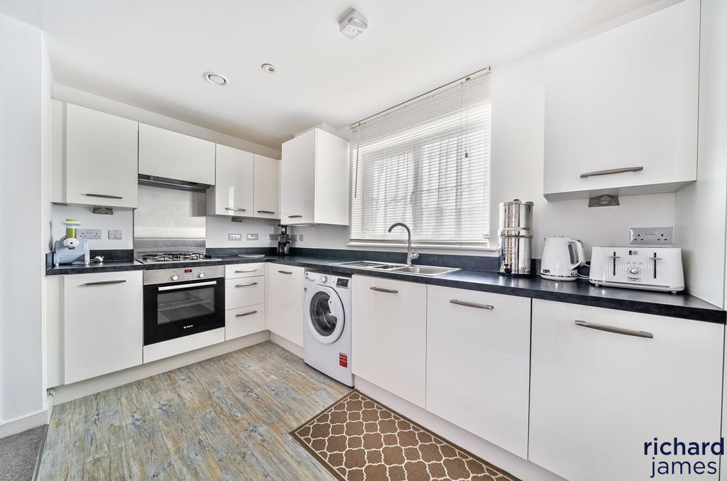 Property photo 2 of 13 1Ef4E9A881Ef451Ba11E5Ac304F0289B