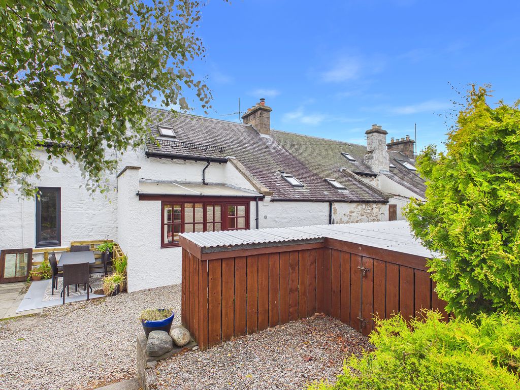 Property photo 1 of 28