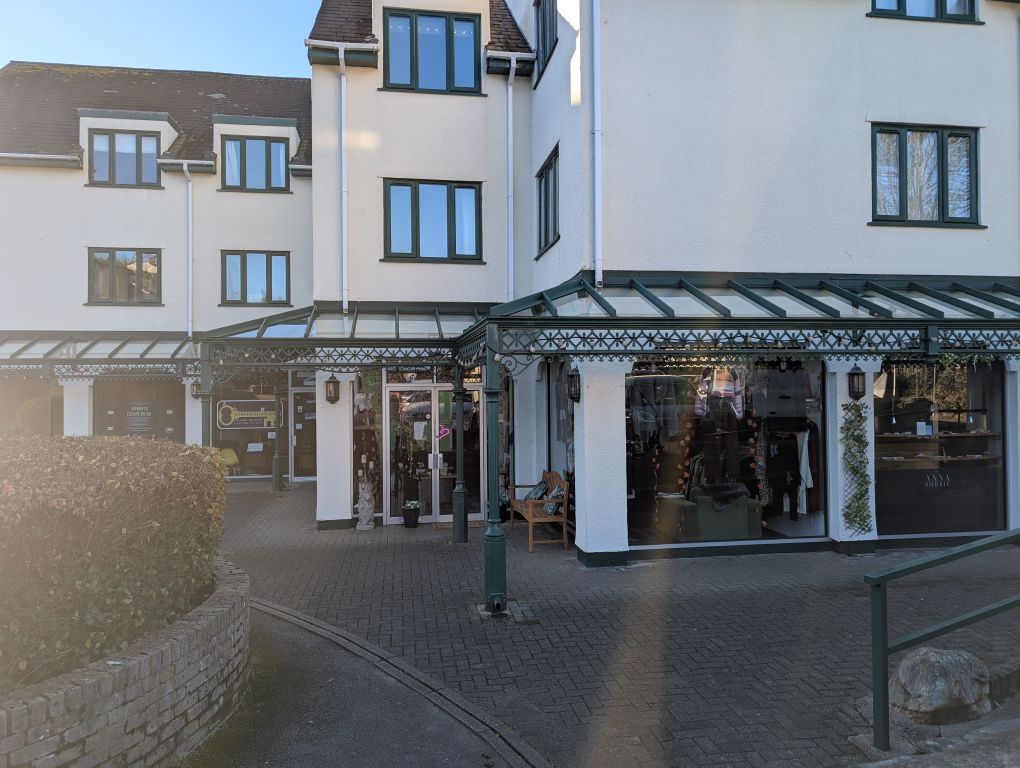 Property photo 2 of 4