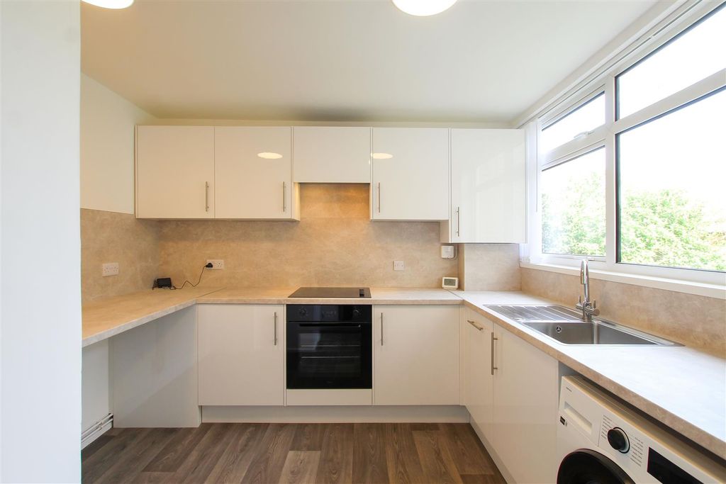 Property photo 2 of 8 Img_3742.Jpg